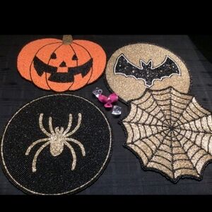 4pc Tahari Halloween Spider Web Bat Jack Pumpkin Beaded Placemats Chargers Set